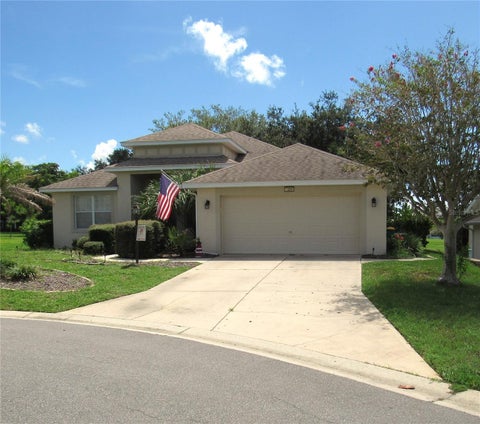 Photo of 3204 Antigua Bay Lane, Tavares, FL 32778 (MLS # G5115503)