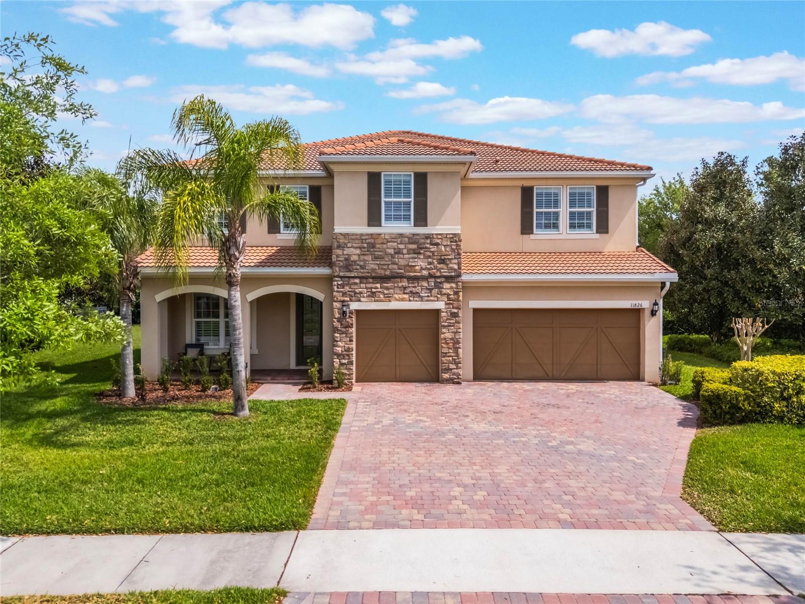 11826 FIORE DRIVE
