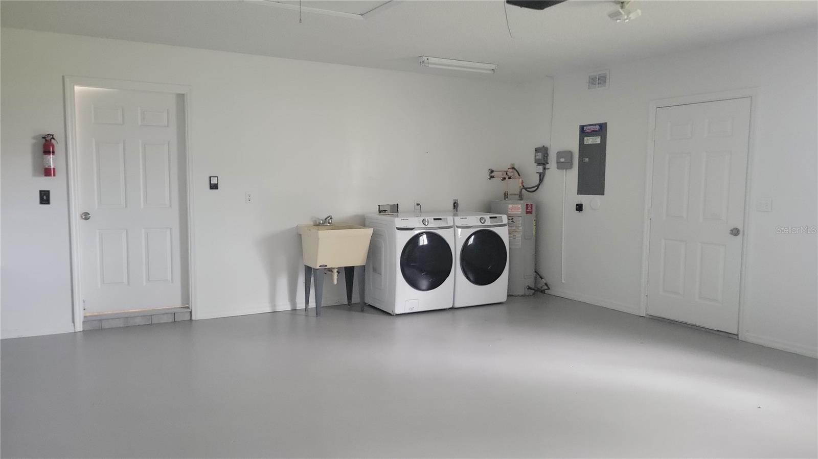 SPRUCE CREEK - Residential