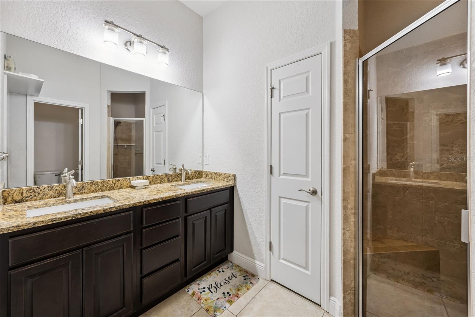 GROVELAND VILLAS AT GREEN GATE - Residential