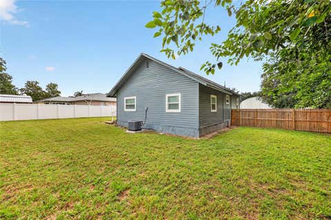 Tiny photo for 705 NW 64th Place, Ocala, FL 34475 (MLS # OM729617)