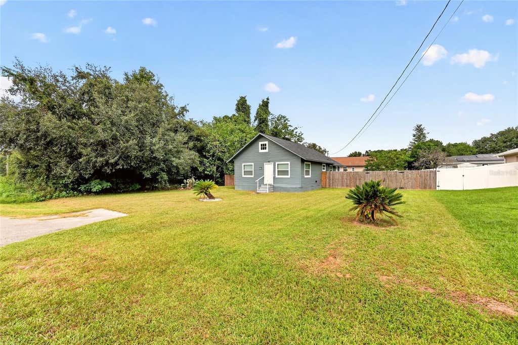 Photo of 705 NW 64th Place, Ocala, FL 34475 (MLS # OM729617)