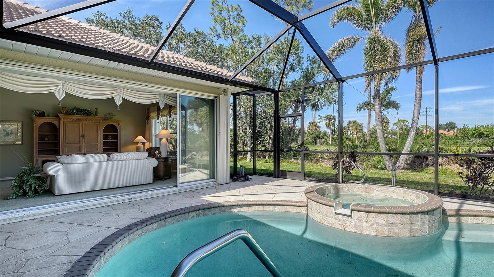 SAWGRASS - Residential