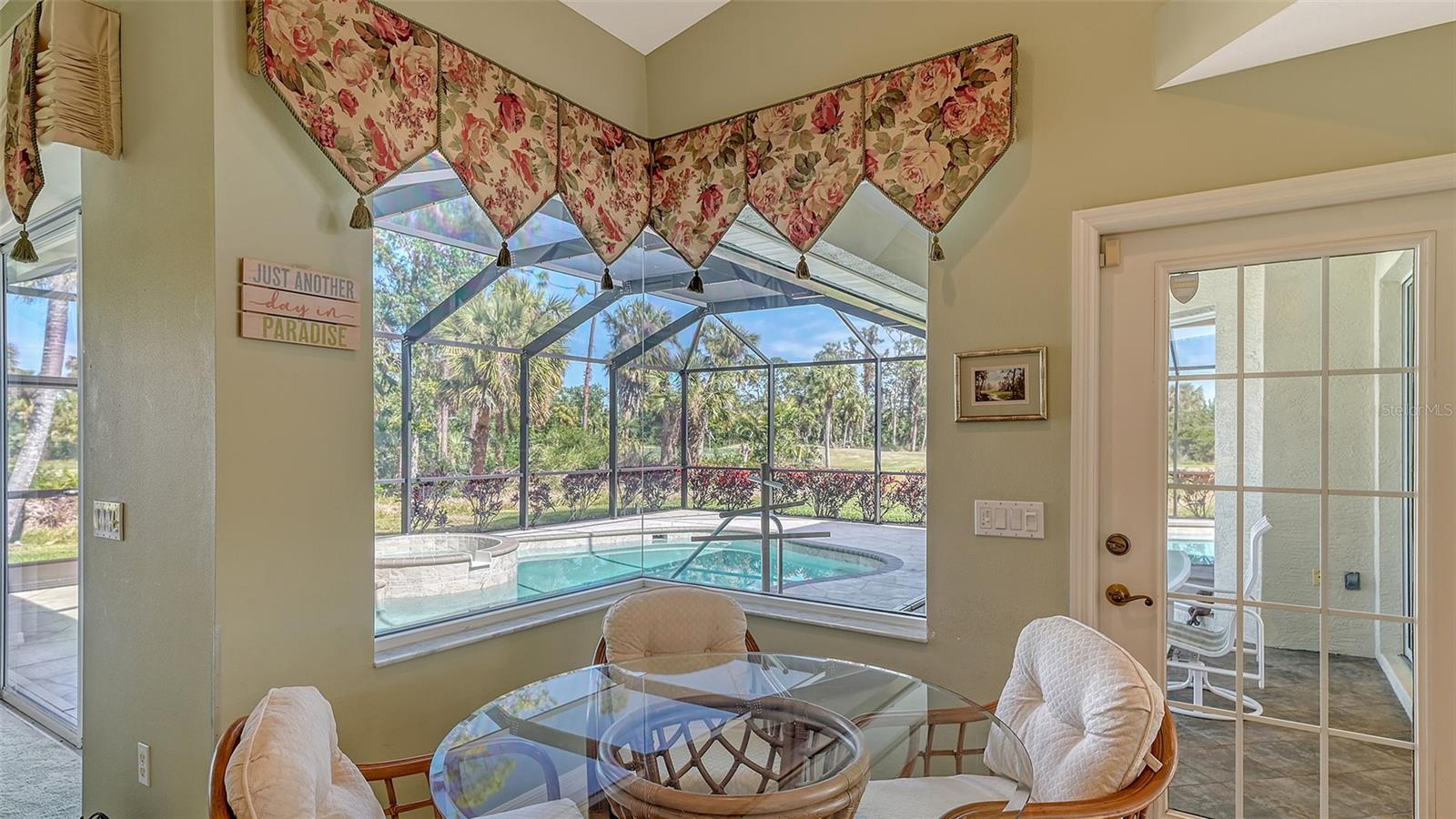 SAWGRASS - Residential
