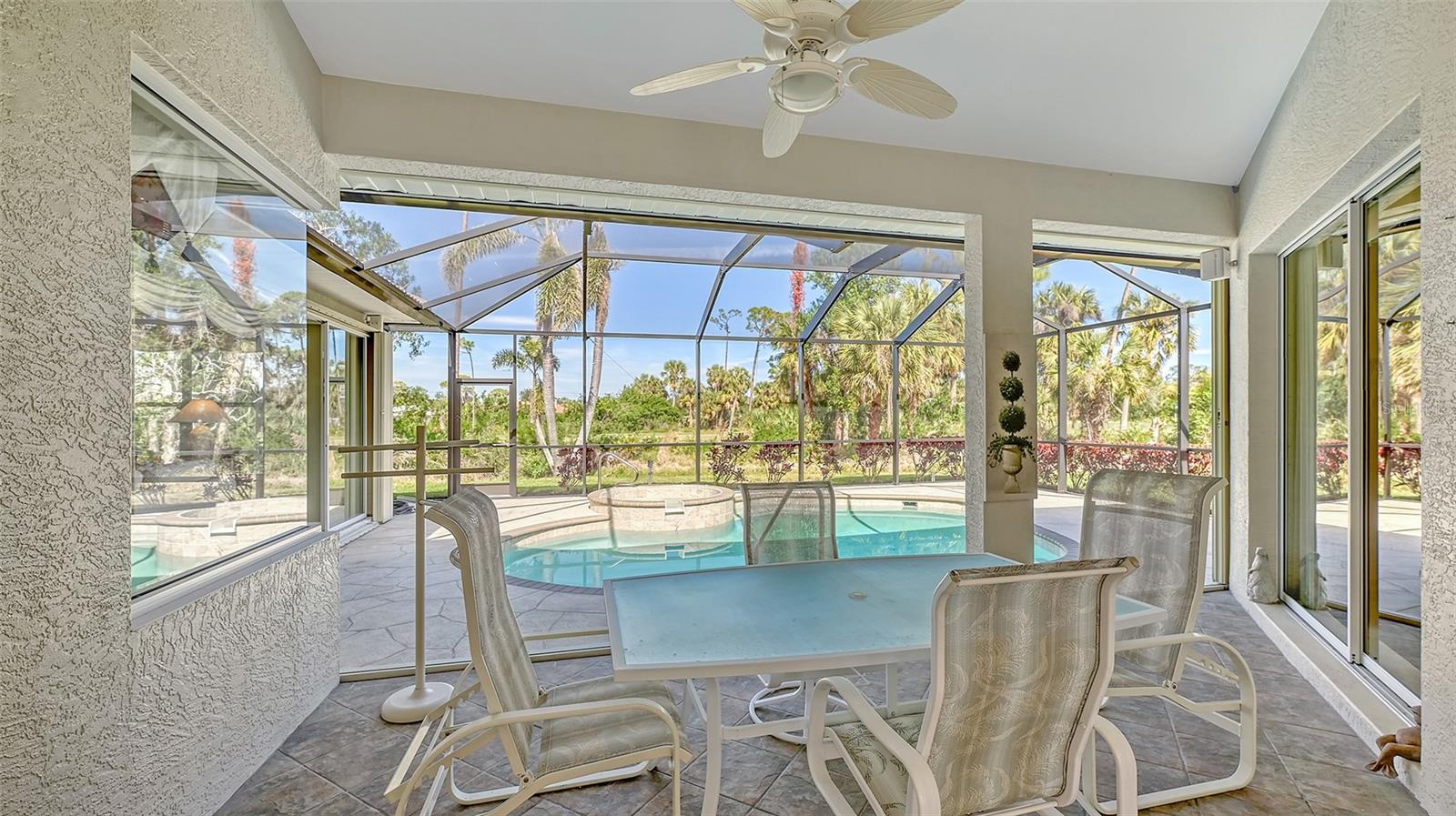 SAWGRASS - Residential
