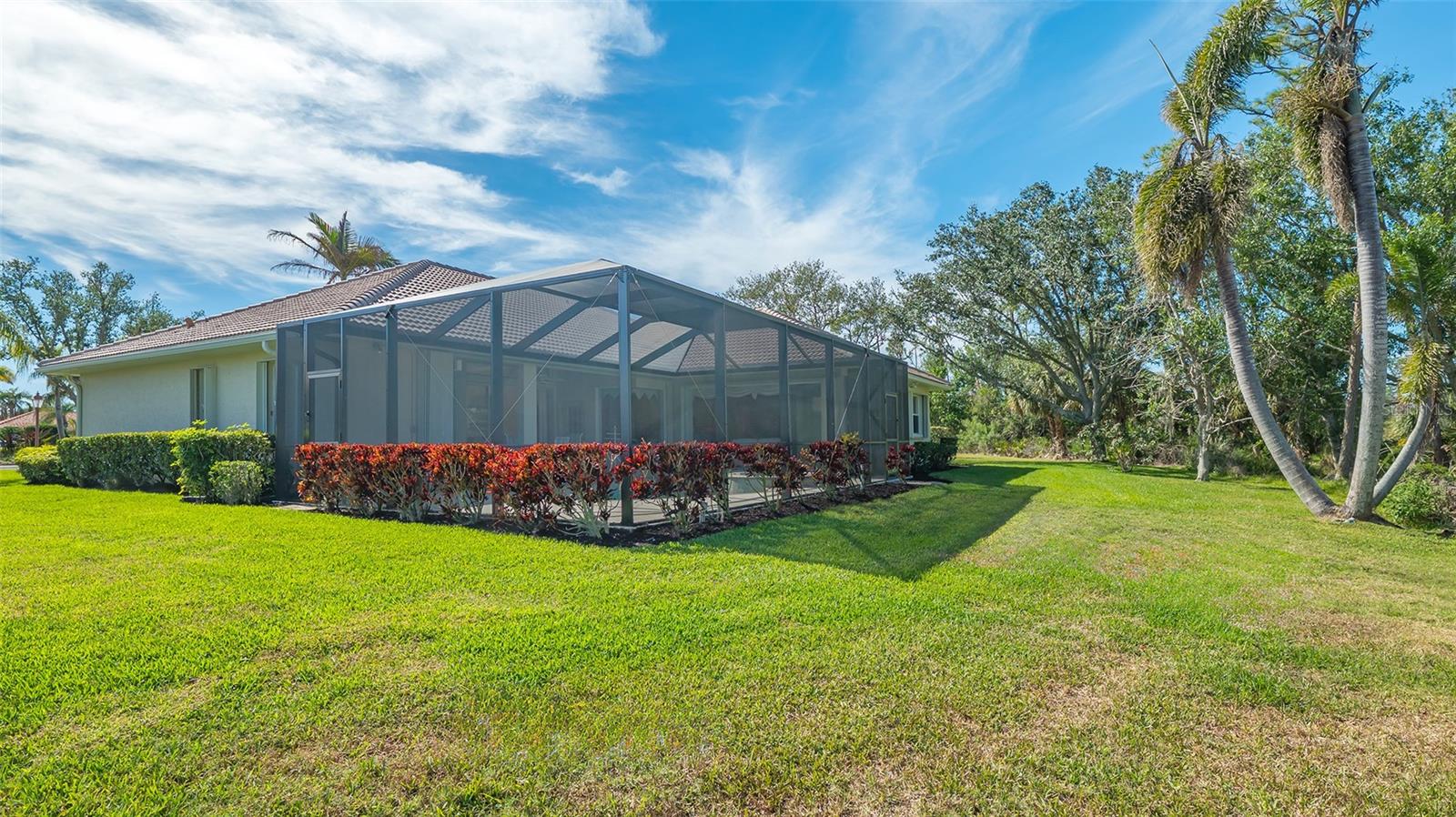 SAWGRASS - Residential