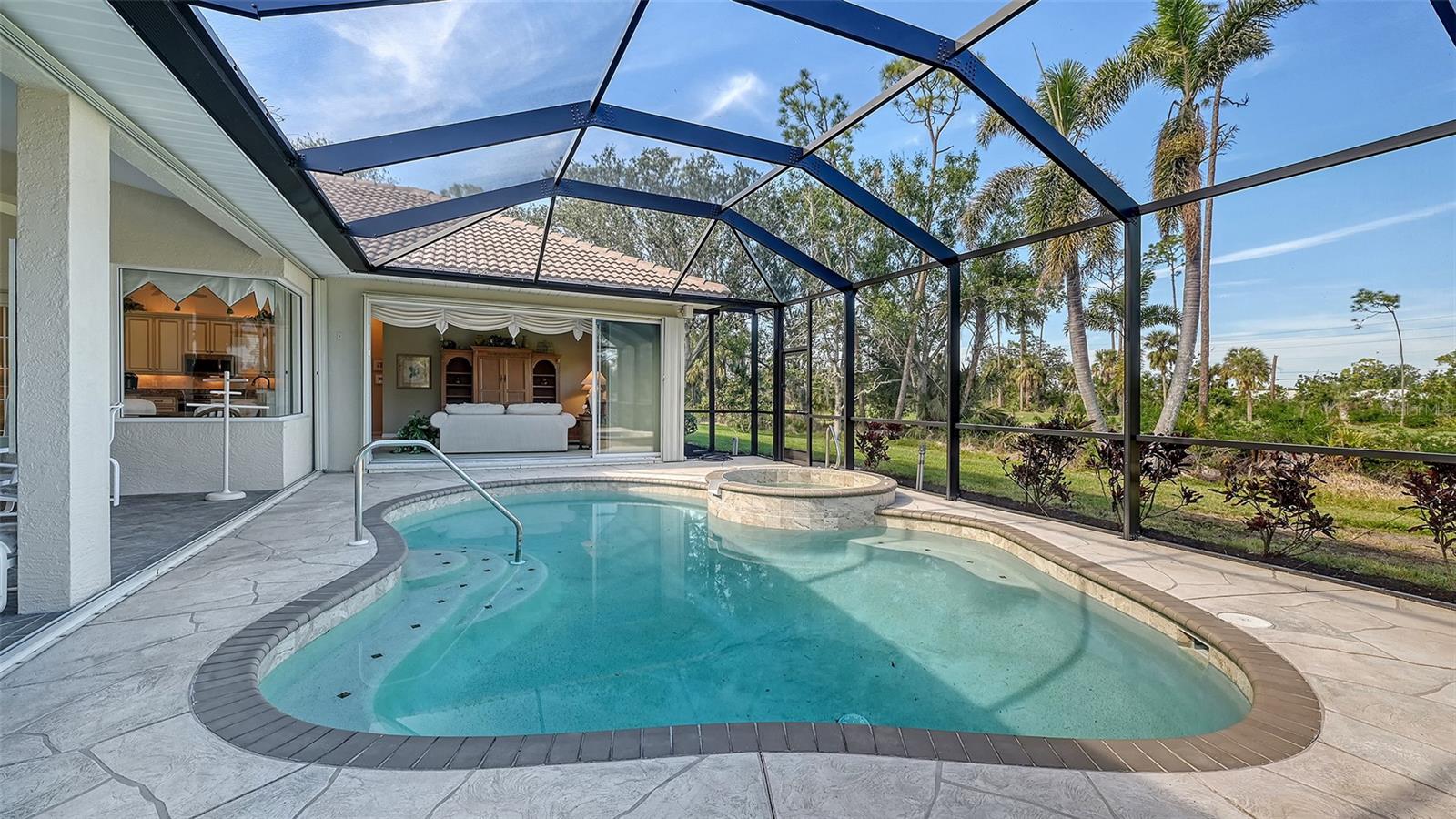 SAWGRASS - Residential