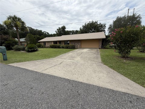 Photo of 2776 NE 31st Place, Ocala, FL 34470 (MLS # OM726014)