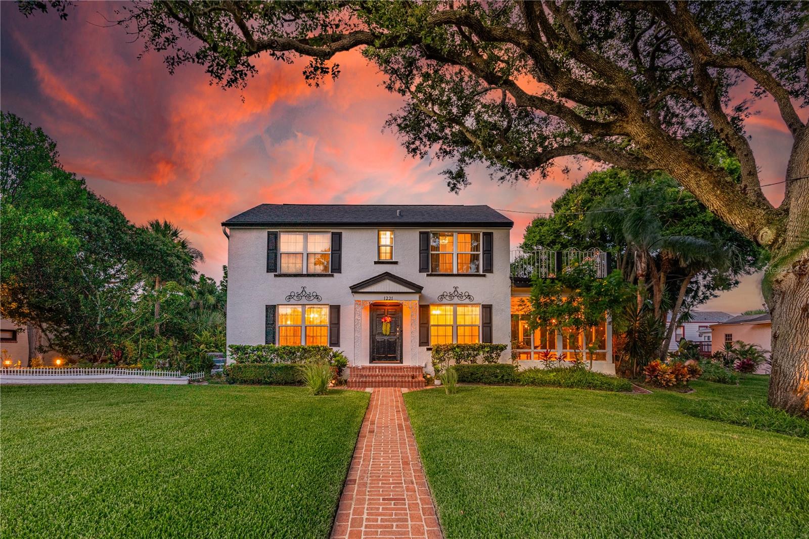 1221 GAMBLE PLACE