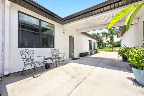 Tiny photo for 27324 Grand Oak Lane, Tavares, FL 32778 (MLS # O6382196)