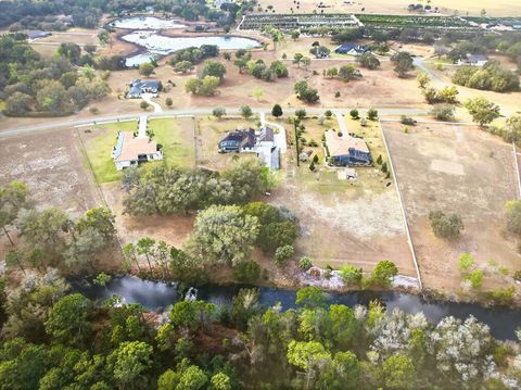 Tiny photo for 27324 Grand Oak Lane, Tavares, FL 32778 (MLS # O6382196)