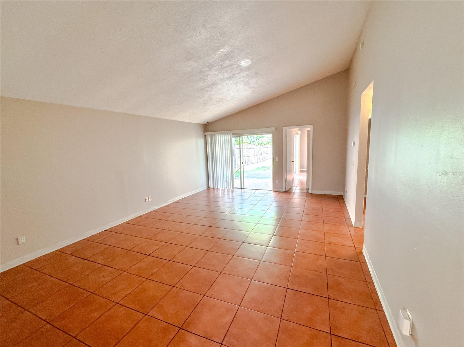 7821 FARNSWORTH COURT