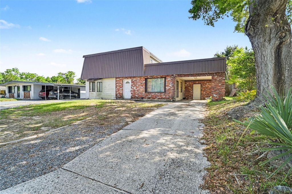 Photo of 1432 Richmond Avenue, Daytona Beach, FL 32117 (MLS # O6394666)