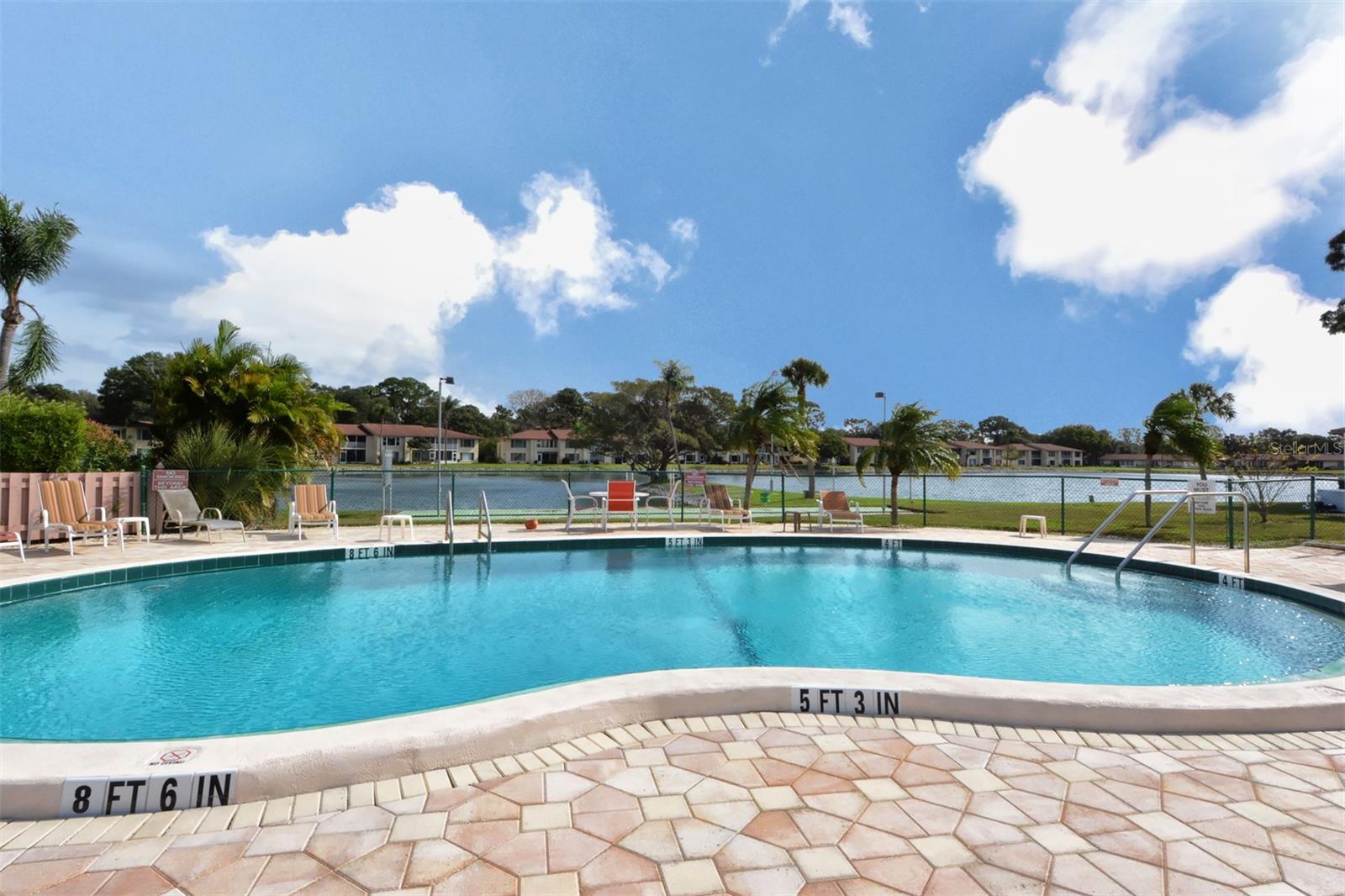 LAKE TIPPECANOE - Residential