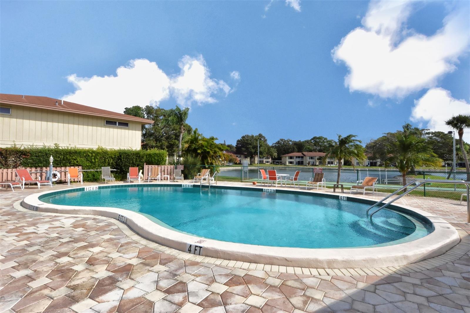 LAKE TIPPECANOE - Residential