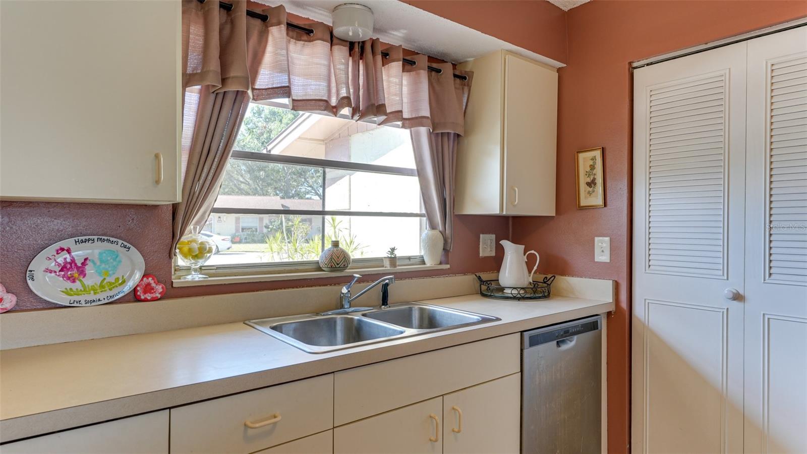 LAKE TIPPECANOE - Residential