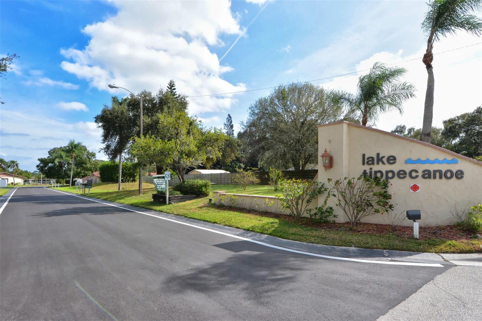 LAKE TIPPECANOE - Residential