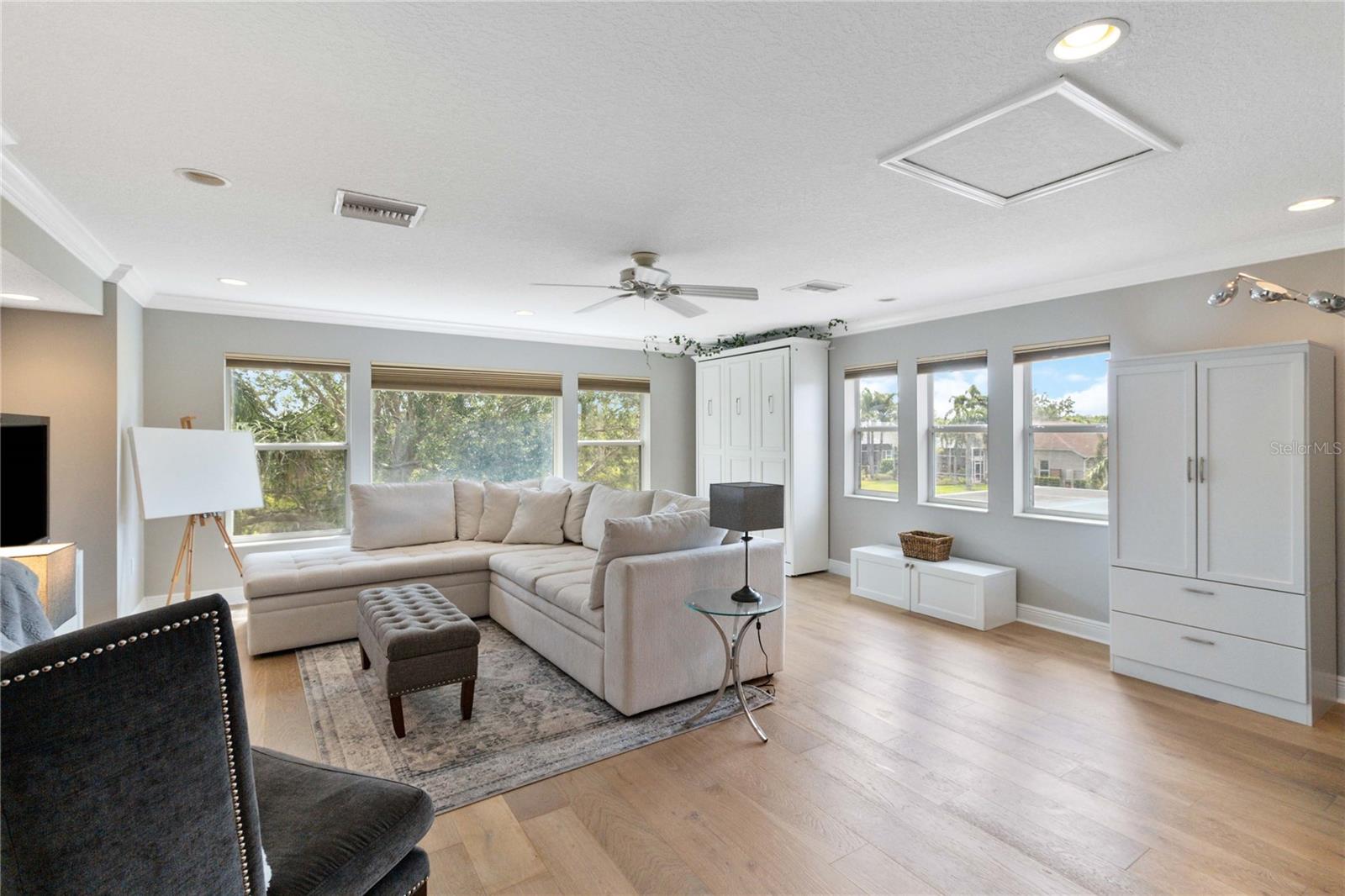 WISTERIA PARK - Residential