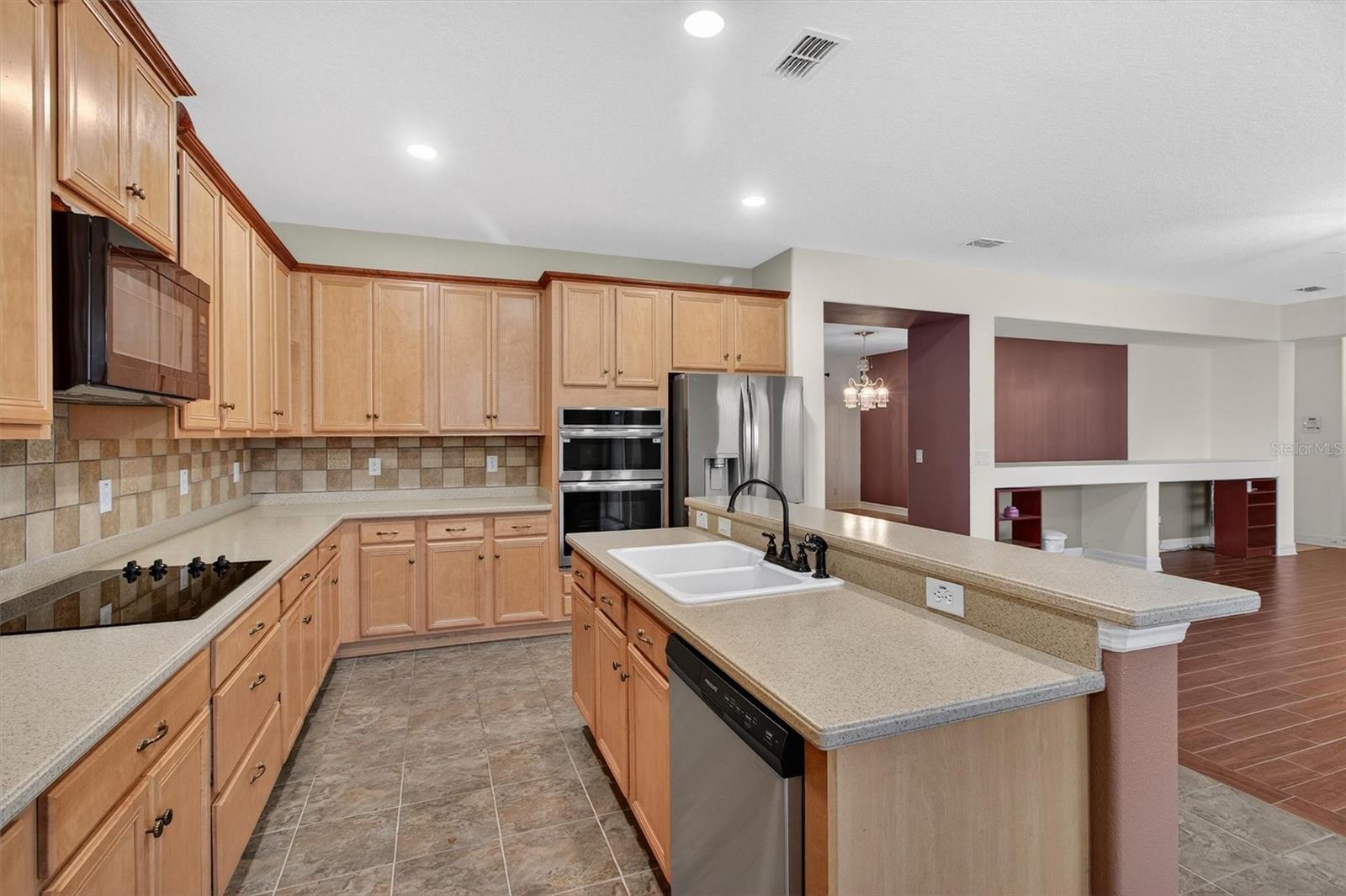 SOUTHERN FIELDS PH 02 - Residential