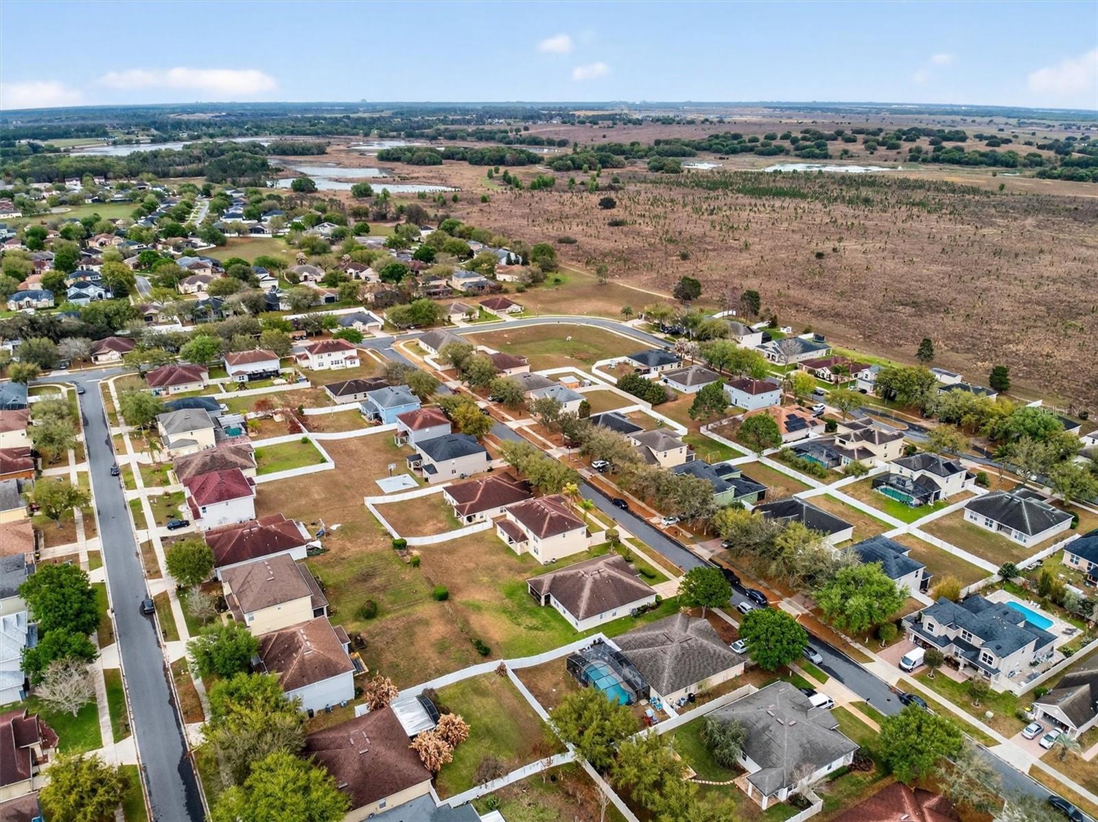 SOUTHERN FIELDS PH 02 - Residential