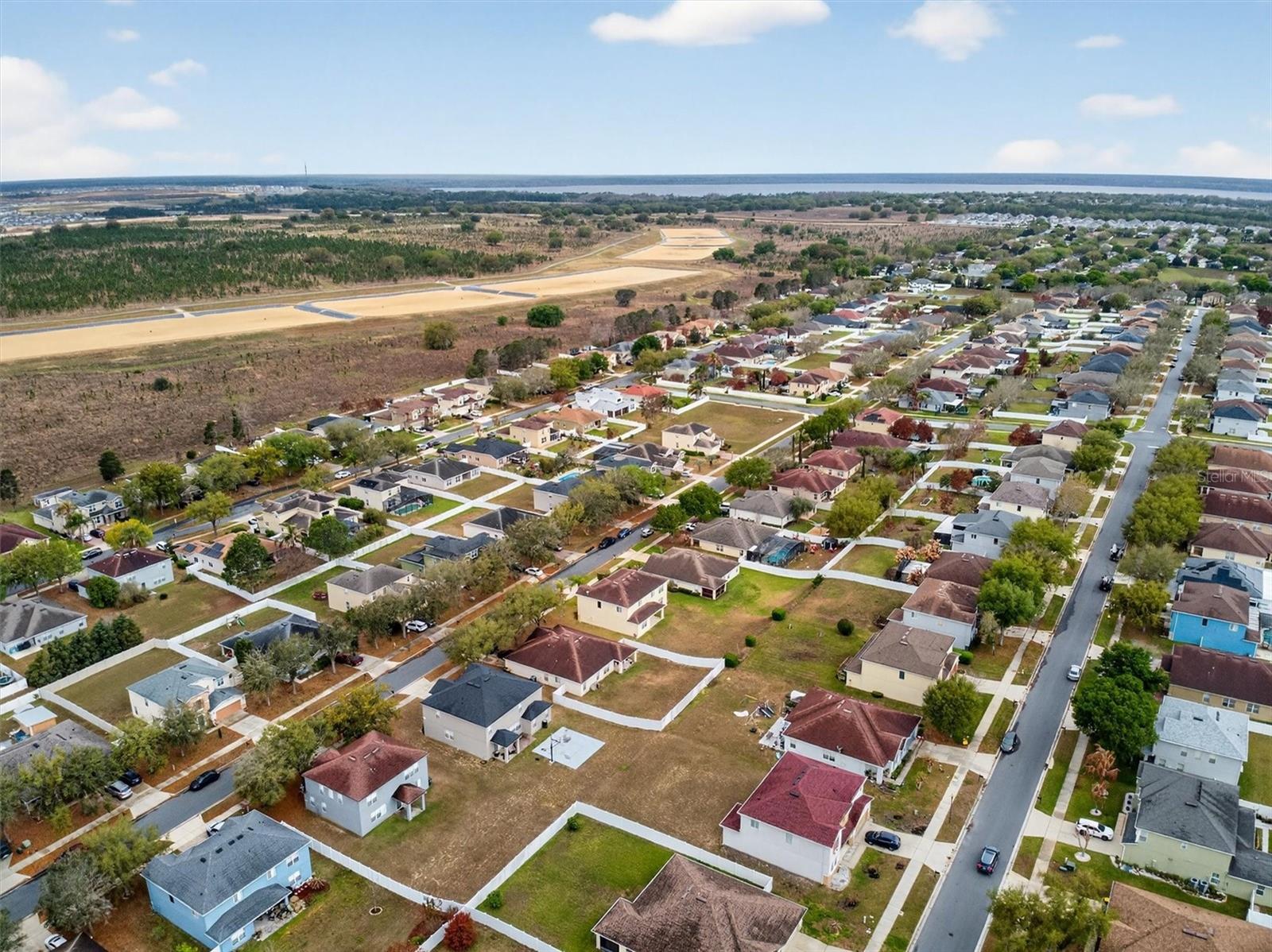 SOUTHERN FIELDS PH 02 - Residential