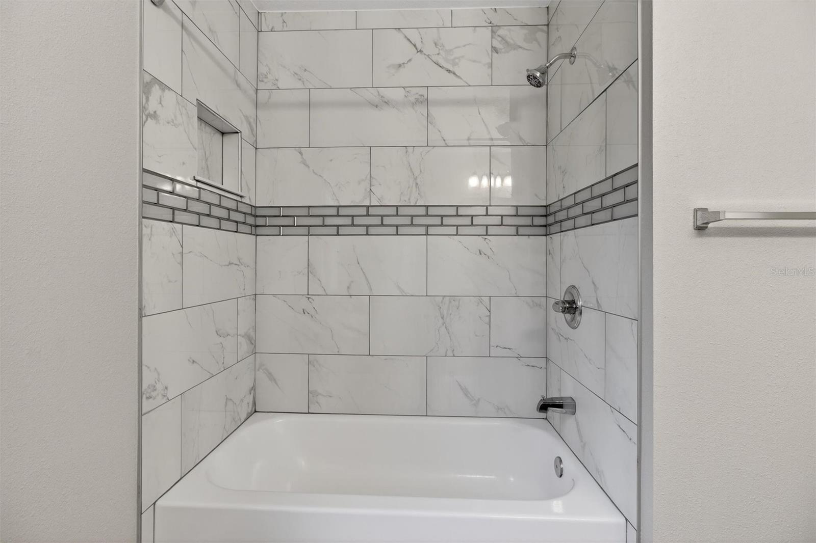 SOUTHERN FIELDS PH 02 - Residential