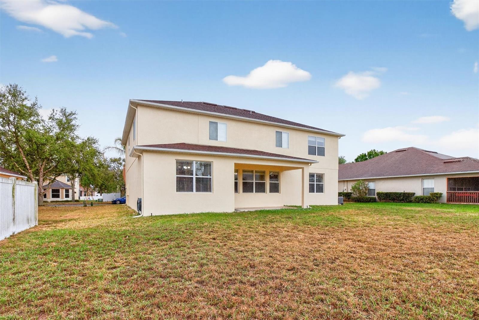 SOUTHERN FIELDS PH 02 - Residential