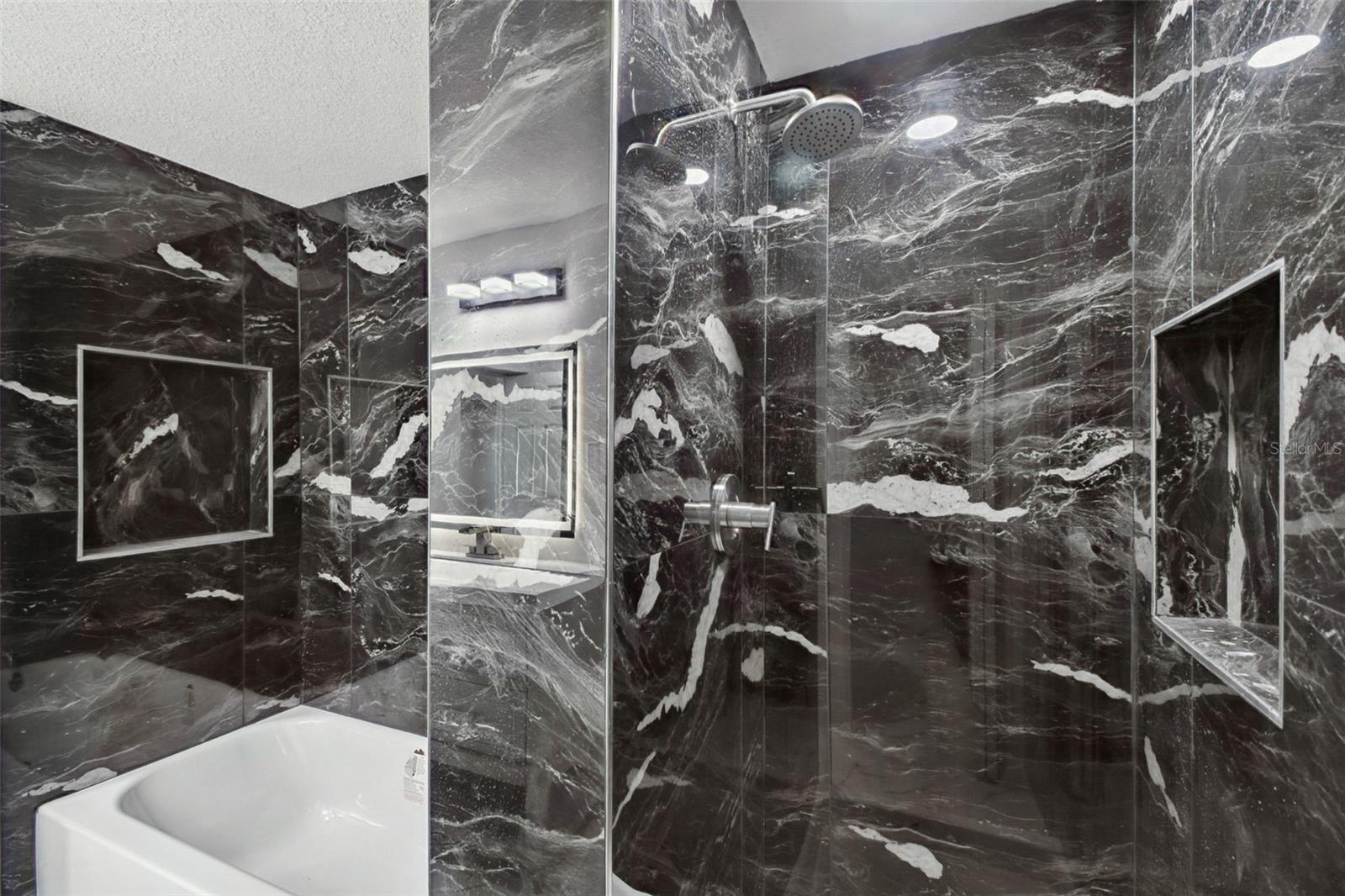 JASMINE LAKES - Residential