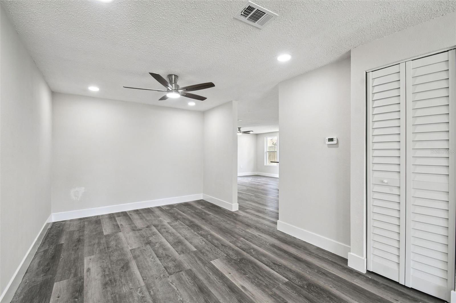 JASMINE LAKES - Residential