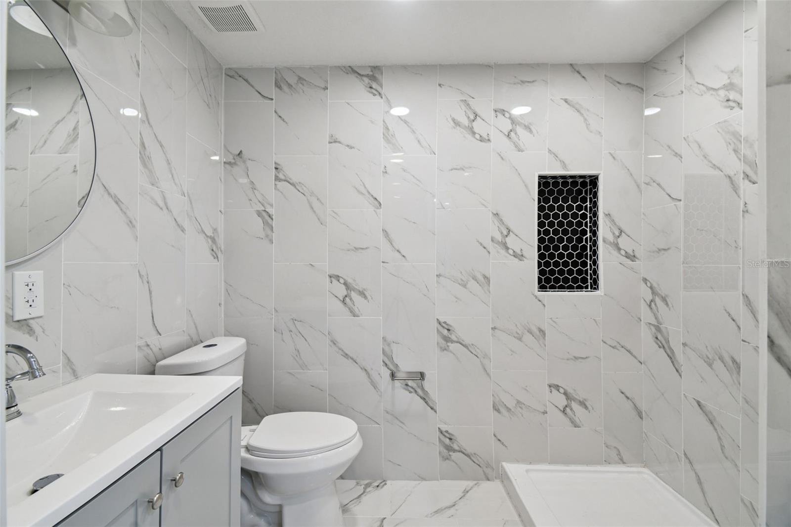 JASMINE LAKES - Residential