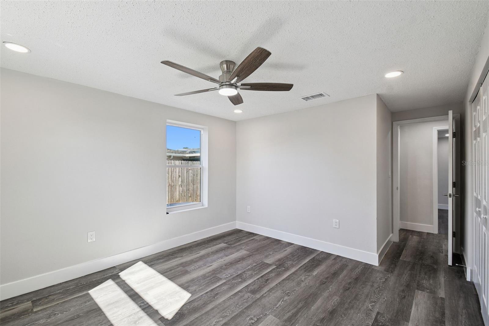 JASMINE LAKES - Residential