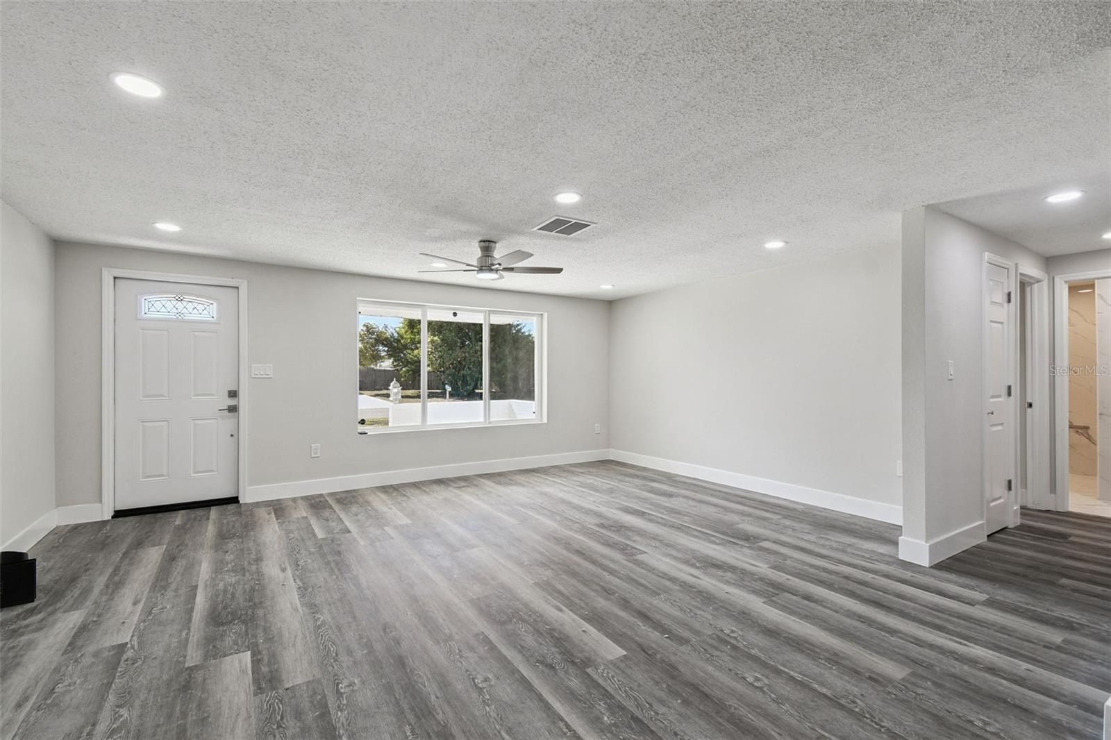 JASMINE LAKES - Residential