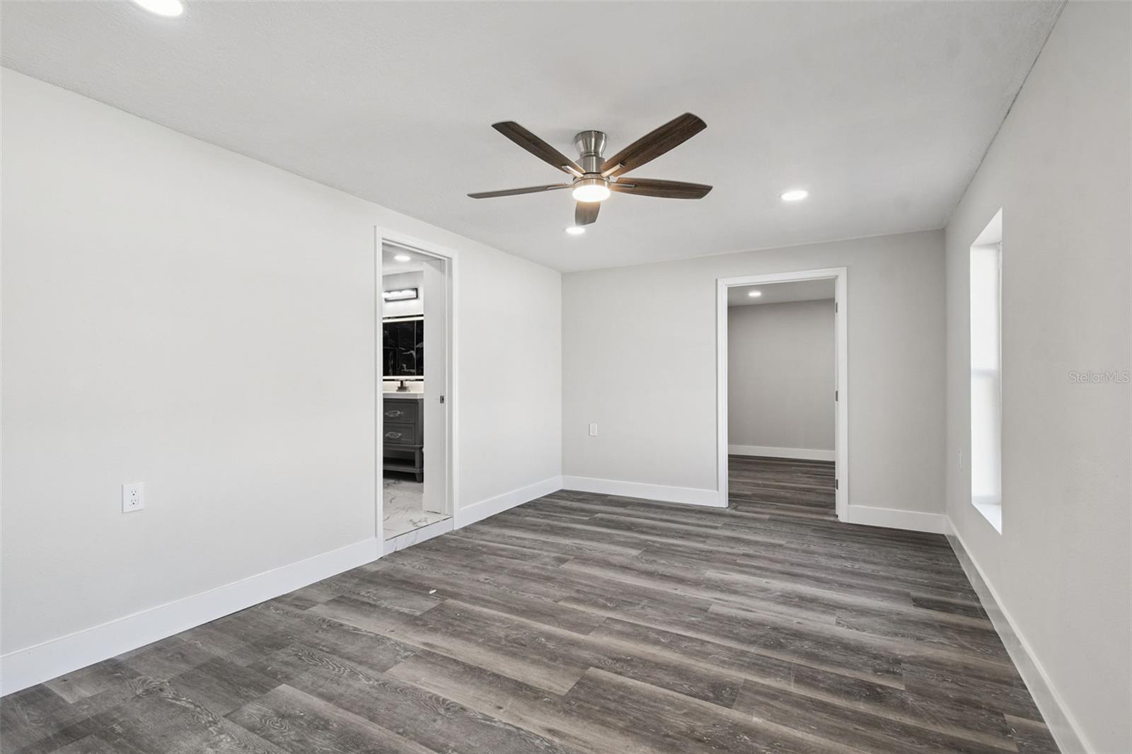 JASMINE LAKES - Residential