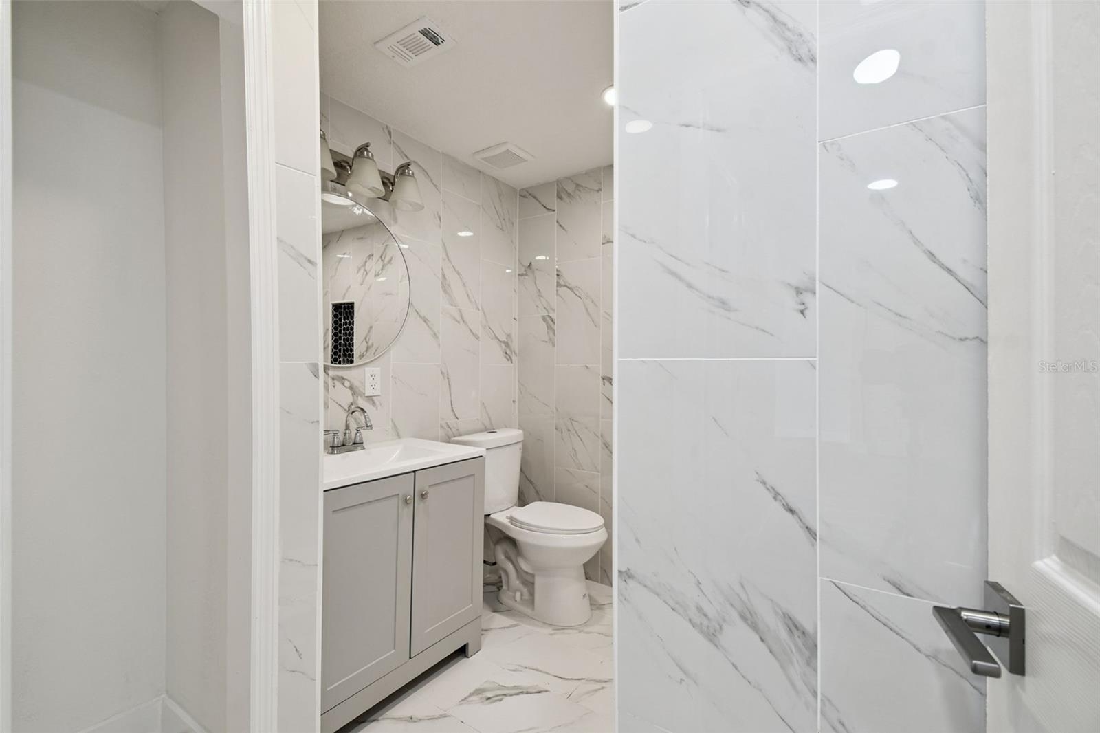 JASMINE LAKES - Residential