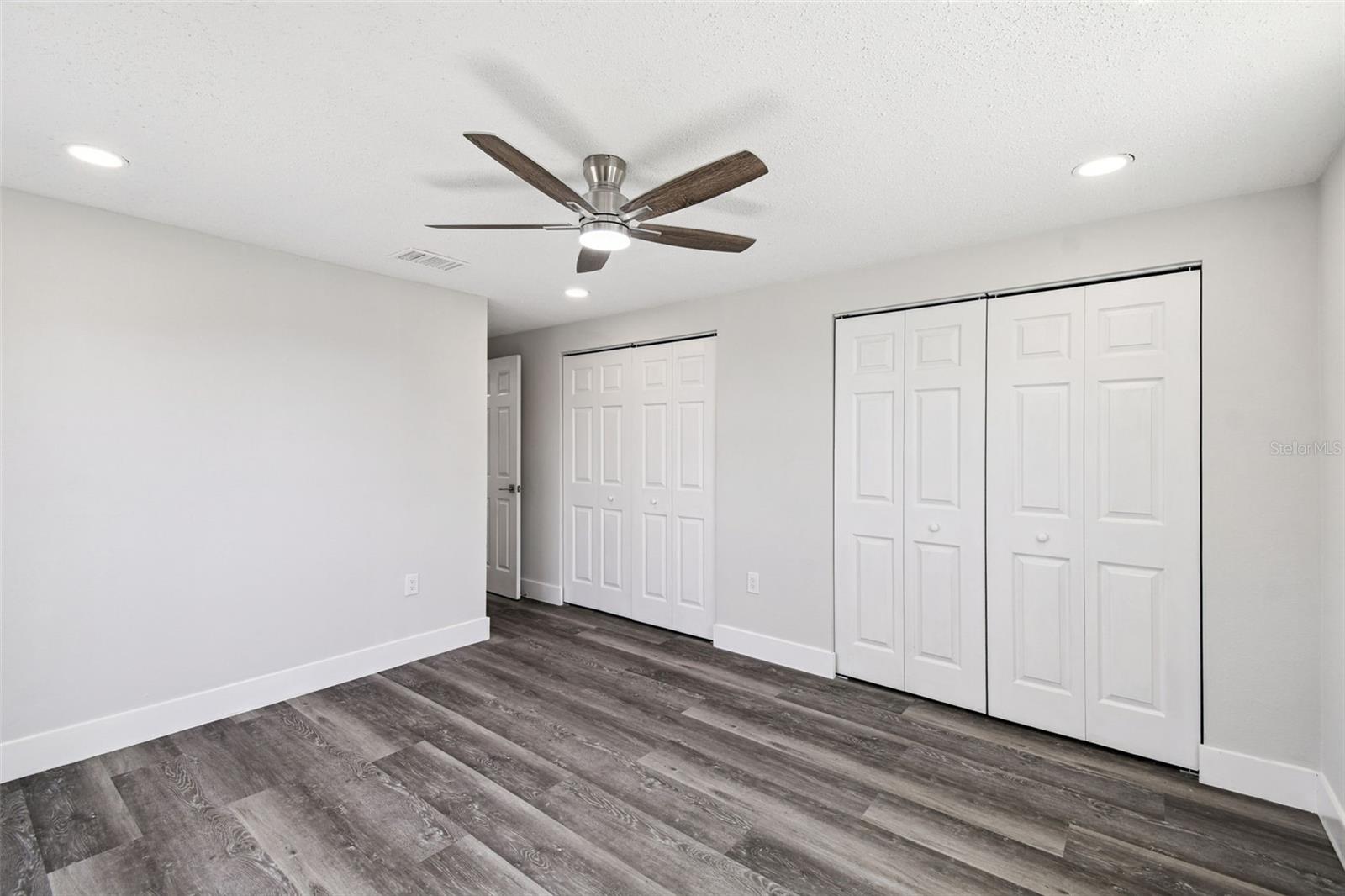 JASMINE LAKES - Residential