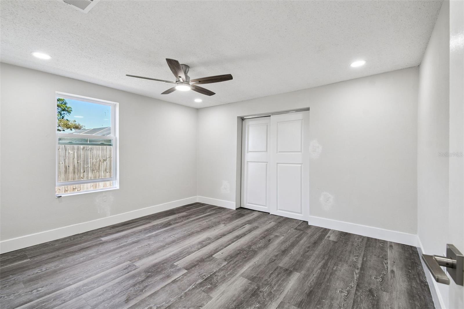 JASMINE LAKES - Residential