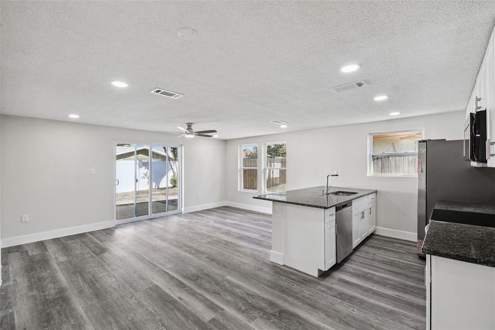 JASMINE LAKES - Residential