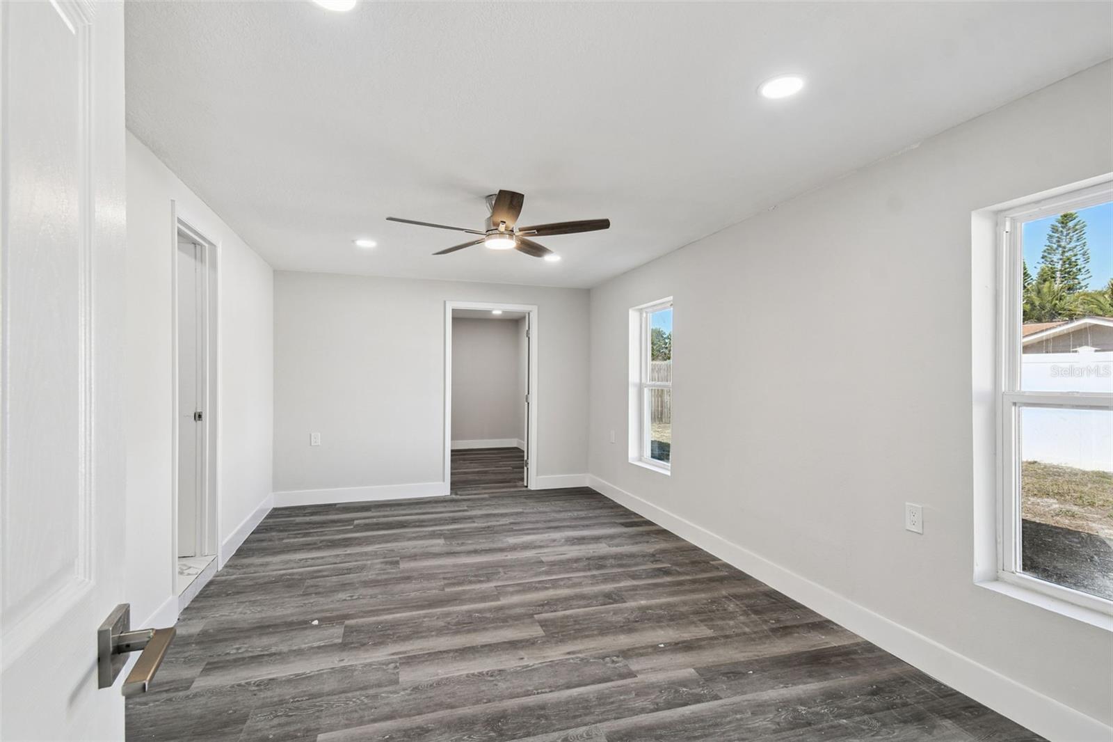 JASMINE LAKES - Residential