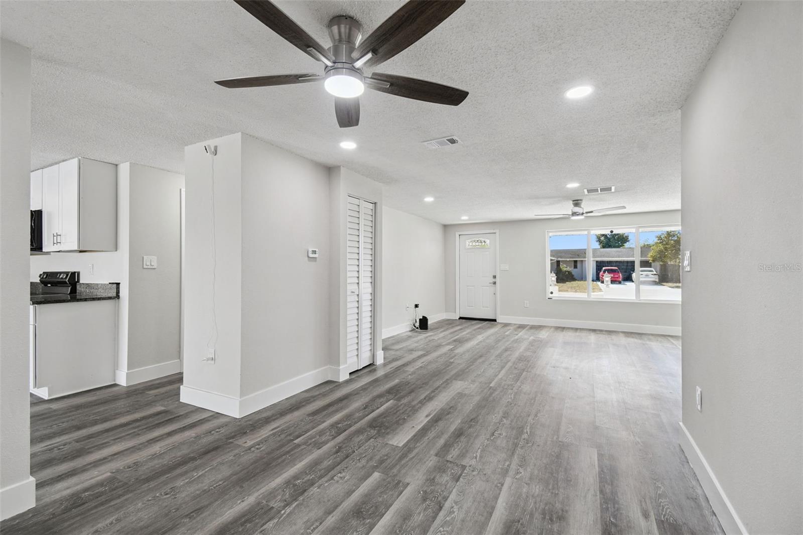 JASMINE LAKES - Residential