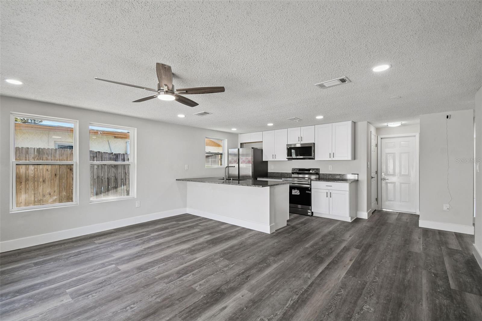 JASMINE LAKES - Residential