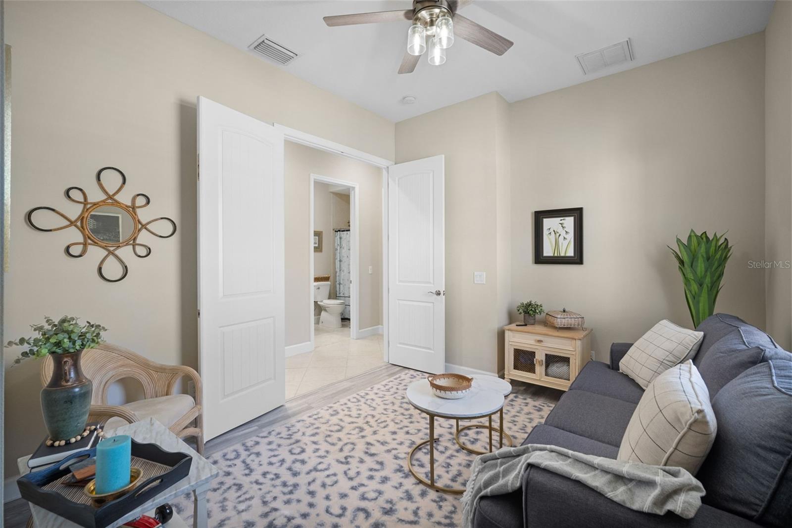 MANGROVE WALK ON HARBOUR ISLE PH 32 - Residential