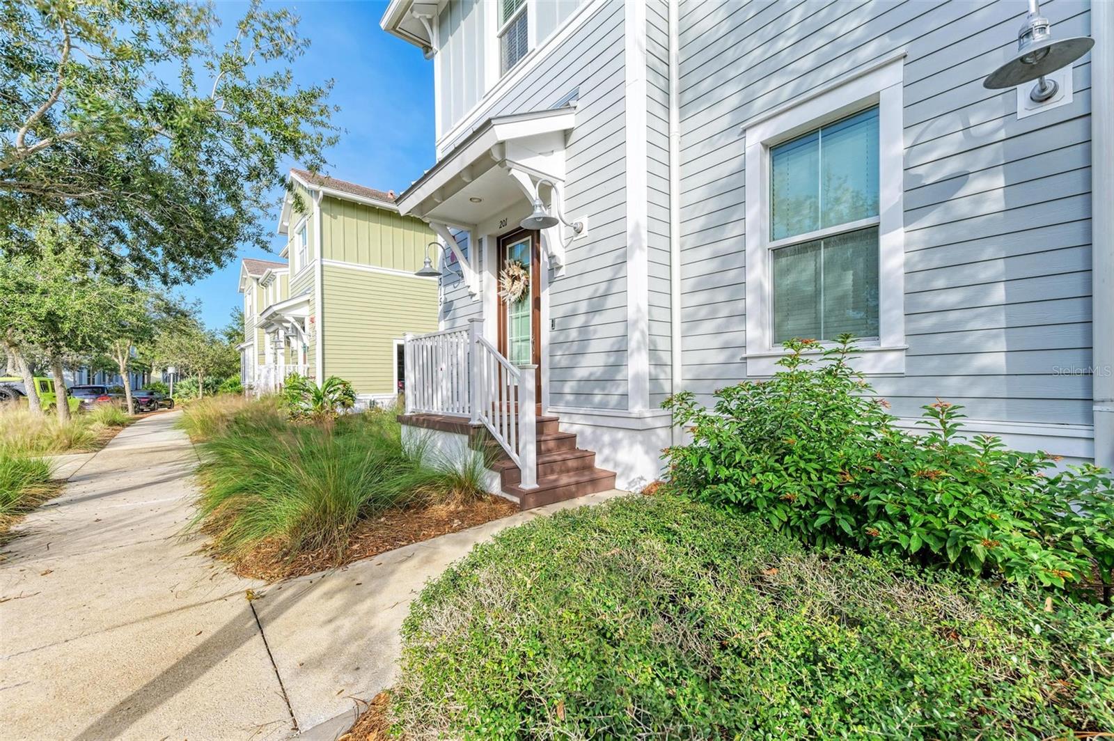 MANGROVE WALK ON HARBOUR ISLE PH 32 - Residential