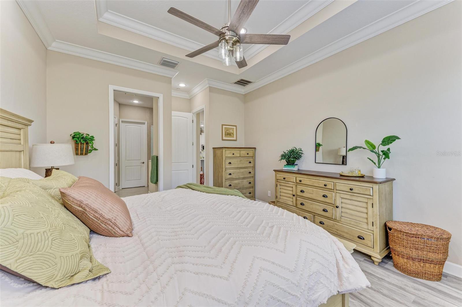 MANGROVE WALK ON HARBOUR ISLE PH 32 - Residential