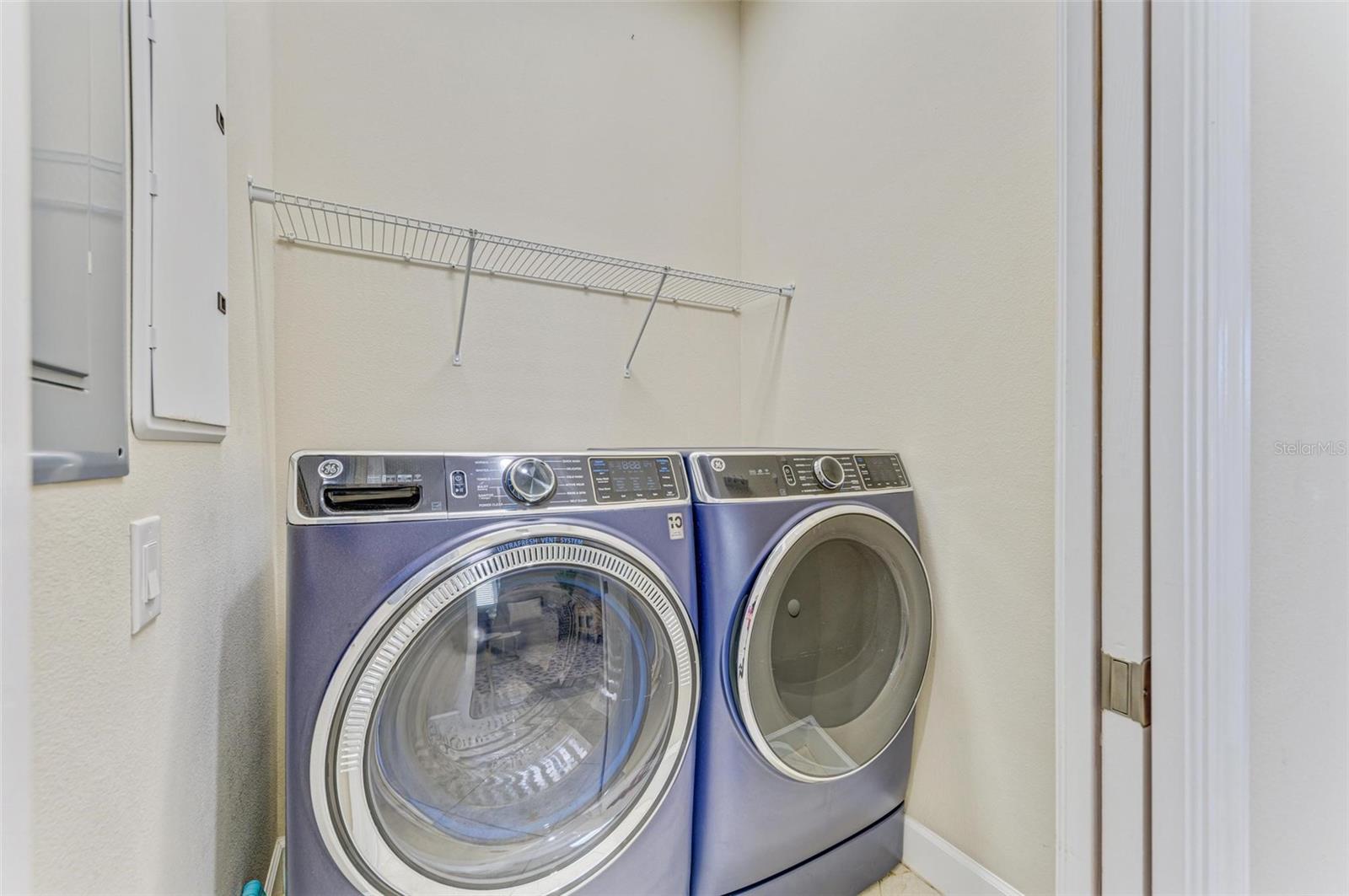 MANGROVE WALK ON HARBOUR ISLE PH 32 - Residential