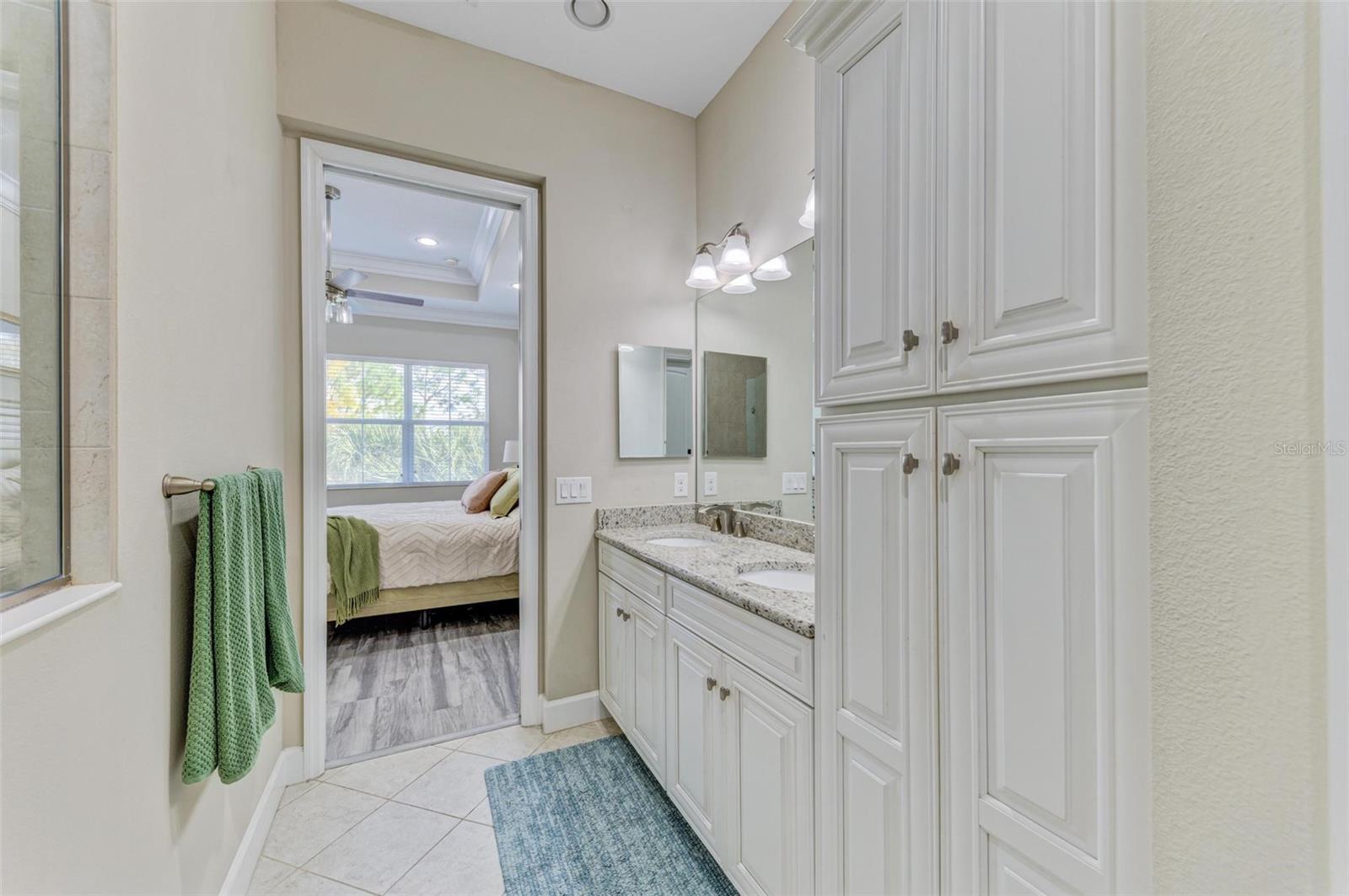 MANGROVE WALK ON HARBOUR ISLE PH 32 - Residential