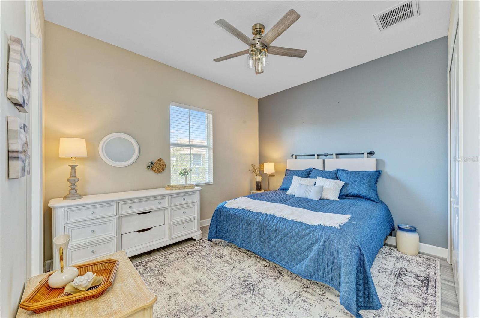 MANGROVE WALK ON HARBOUR ISLE PH 32 - Residential