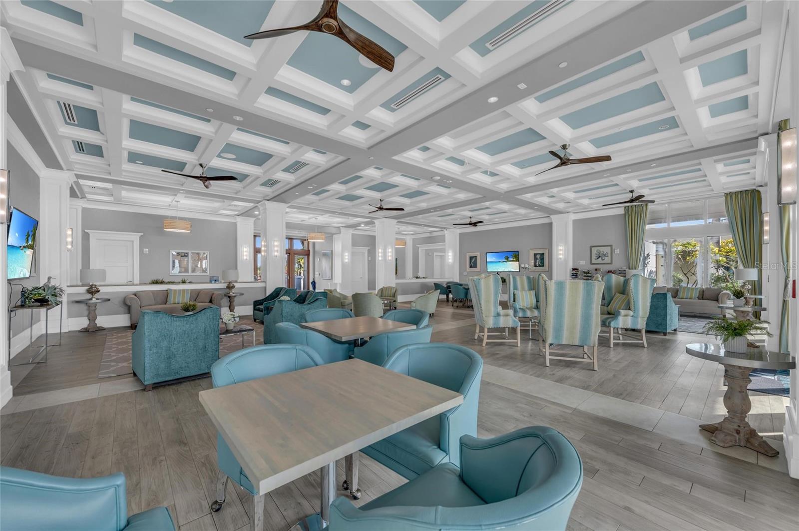 MANGROVE WALK ON HARBOUR ISLE PH 32 - Residential