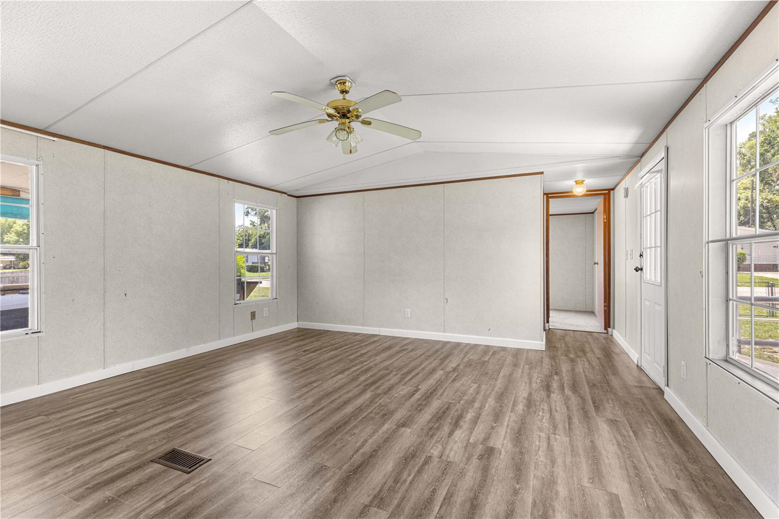 1220 NW 42ND PLACE
