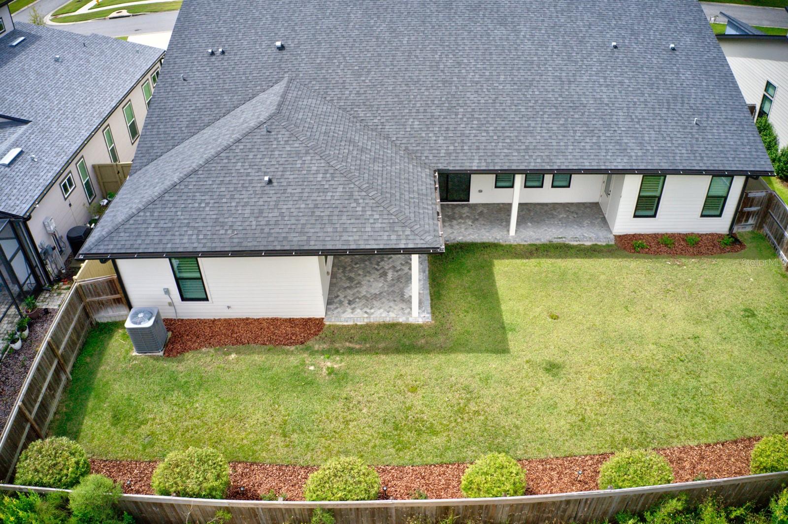 GLORIA'S WAY - Residential
