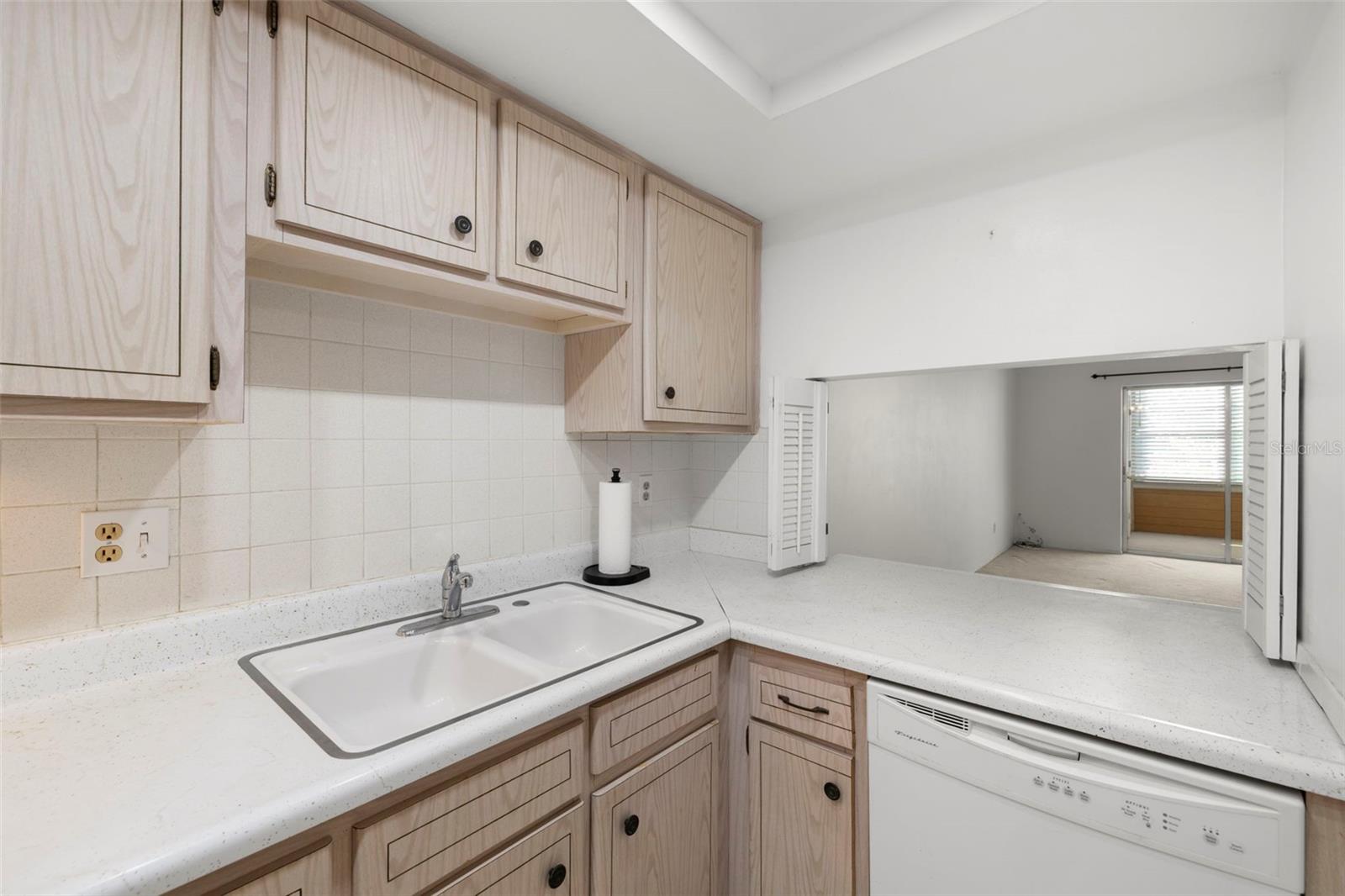 DOUGLAS ARMS - Residential